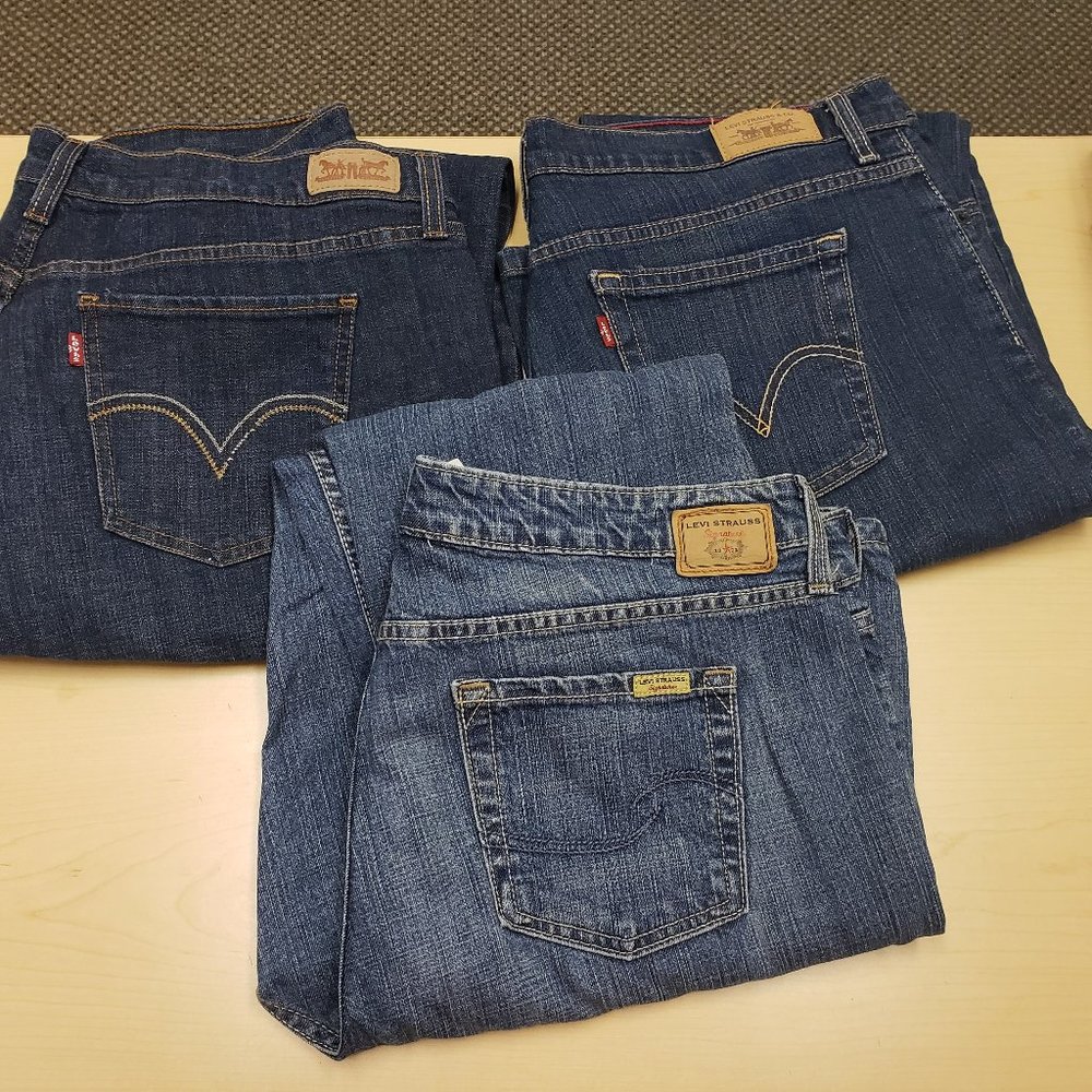 LEVI'S